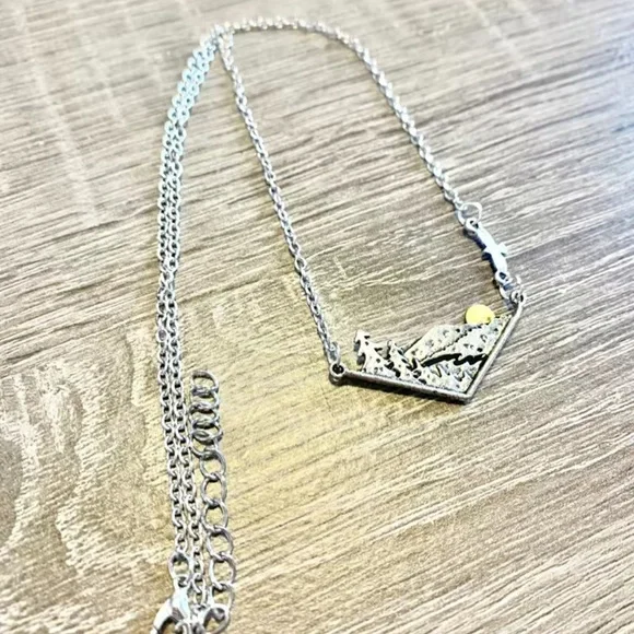 New 3D Mountain Range Eagle Artisan Southwestern Sterling Silver Forest Necklace - Picture 12 of 17